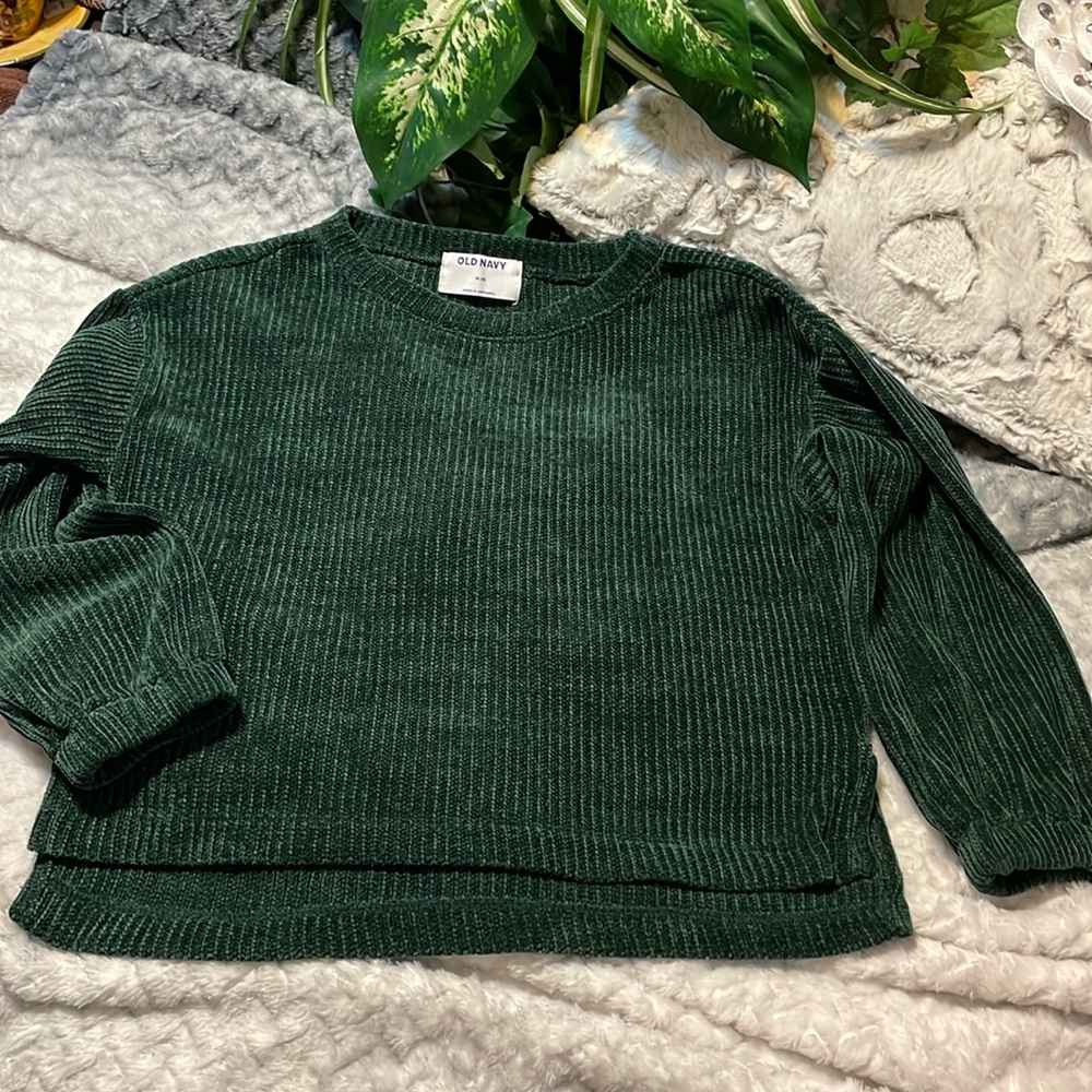 OLD NAVY SWEATER GIRL’S ELASTIC CUFF SLEEVES RIBBED VELOUR TO KEEP HER WARM M(8)